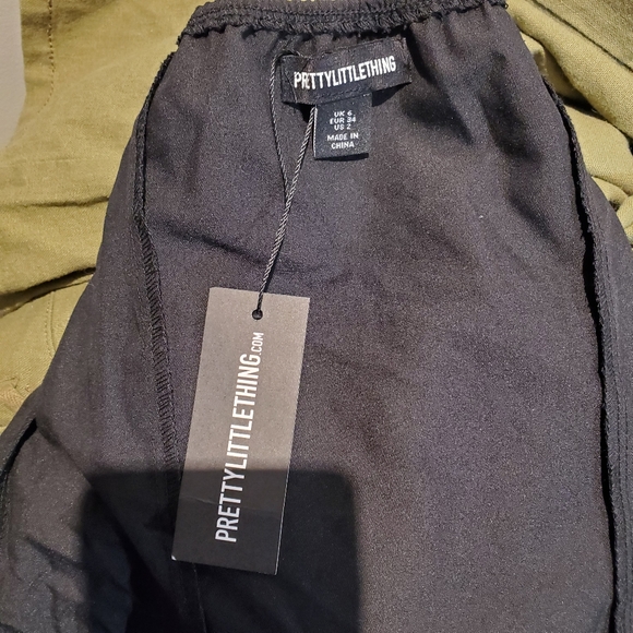 PrettyLittleThing Tailored White Pin Striped Top - Picture 5 of 7